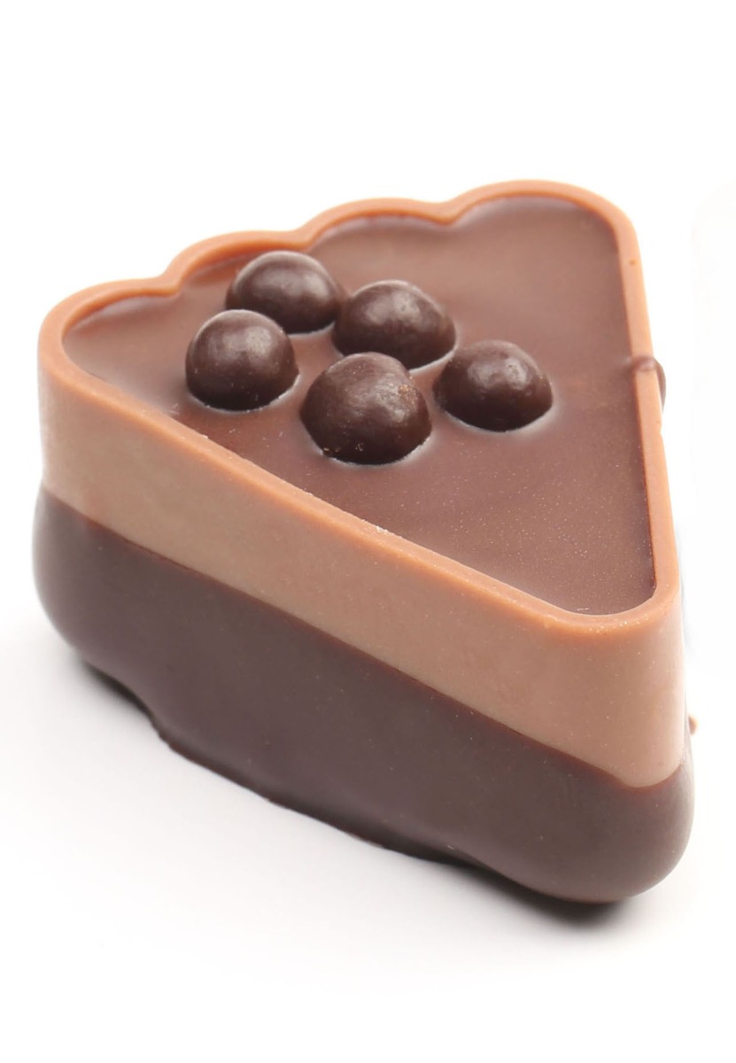 Cake - Dark Chocolate Ganache with Chocolate Pearls x 1580g (+/- 98 pcs )